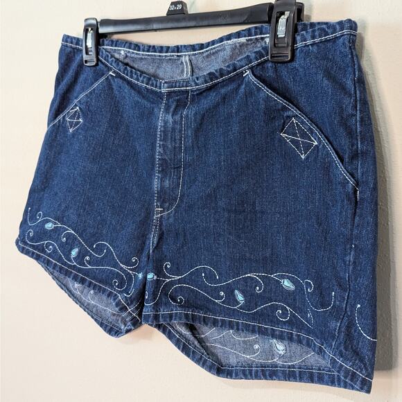 Jordache Vintage Blue Embroidered Hem Flat Front Denim Jean Shorts Size Approx - Picture 3 of 10